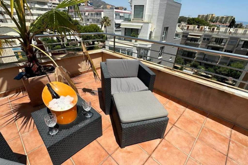 Atico Puerto Marina 2 Hab Con Piscina, 500M De La Plata Leilighet Torremolinos Eksteriør bilde
