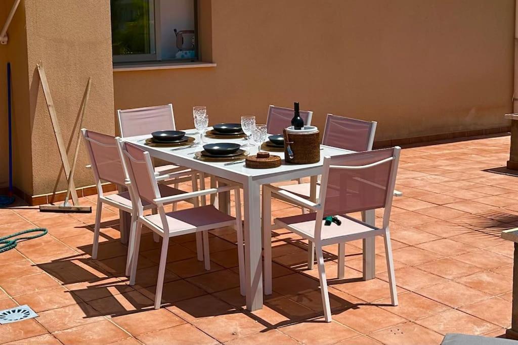 Atico Puerto Marina 2 Hab Con Piscina, 500M De La Plata Leilighet Torremolinos Eksteriør bilde