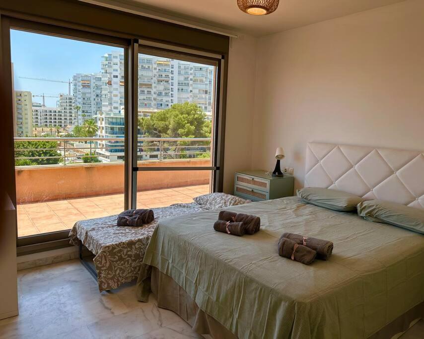 Atico Puerto Marina 2 Hab Con Piscina, 500M De La Plata Leilighet Torremolinos Eksteriør bilde