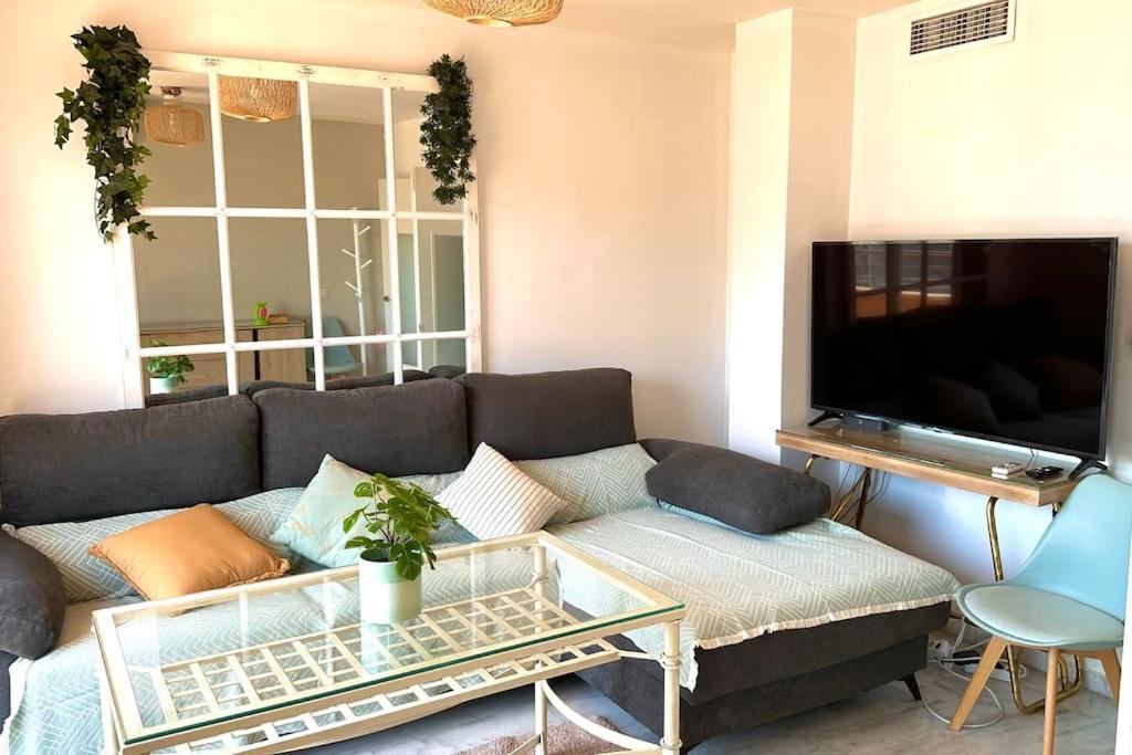 Atico Puerto Marina 2 Hab Con Piscina, 500M De La Plata Leilighet Torremolinos Eksteriør bilde